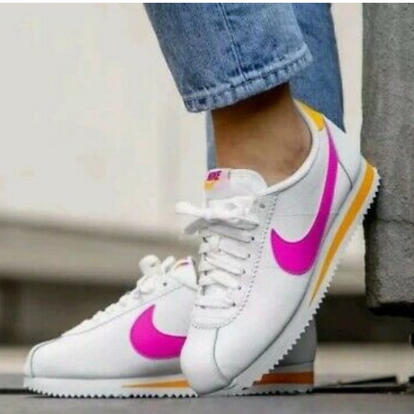nike wmns classic cortez leather